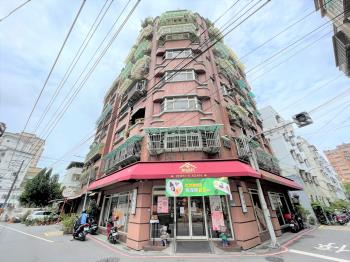 名人華廈