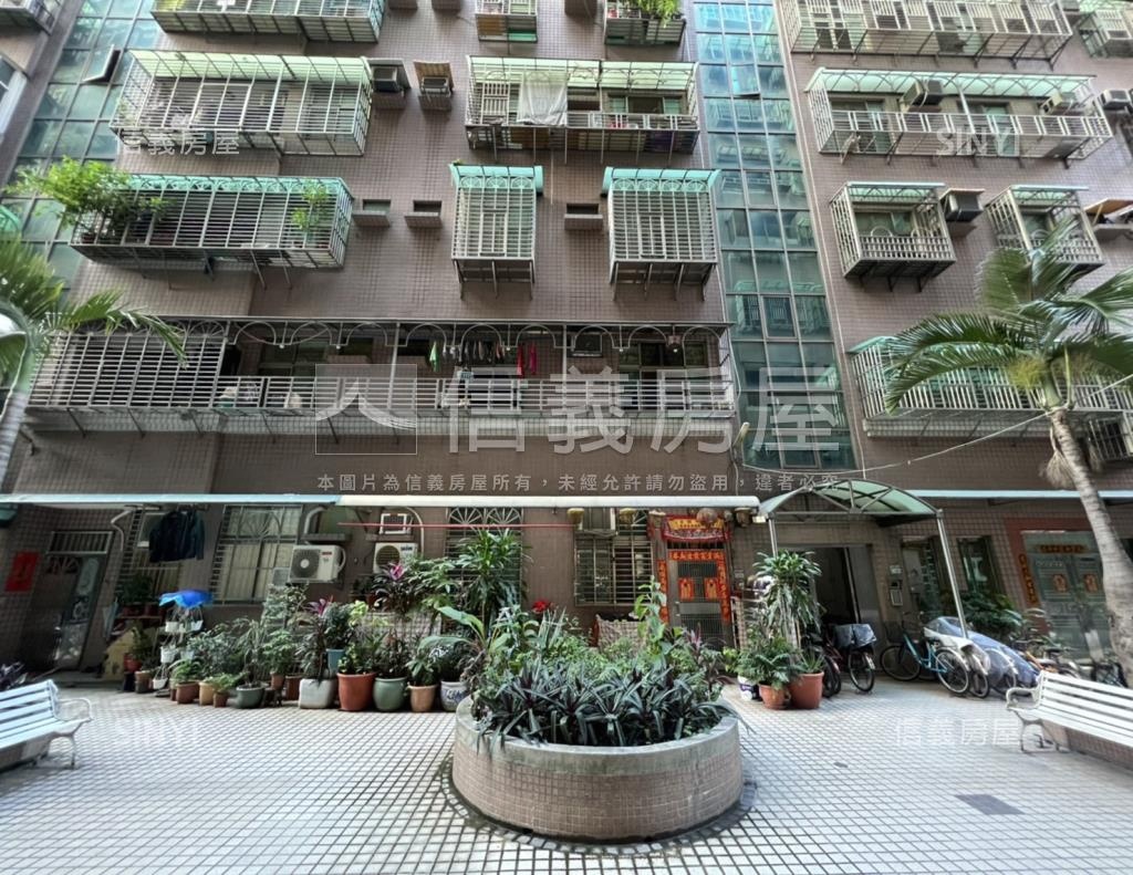 台北豪邁社區外觀及周邊環境