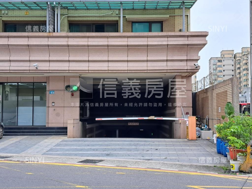 知森堂八期-星光大道社區外觀及周邊環境
