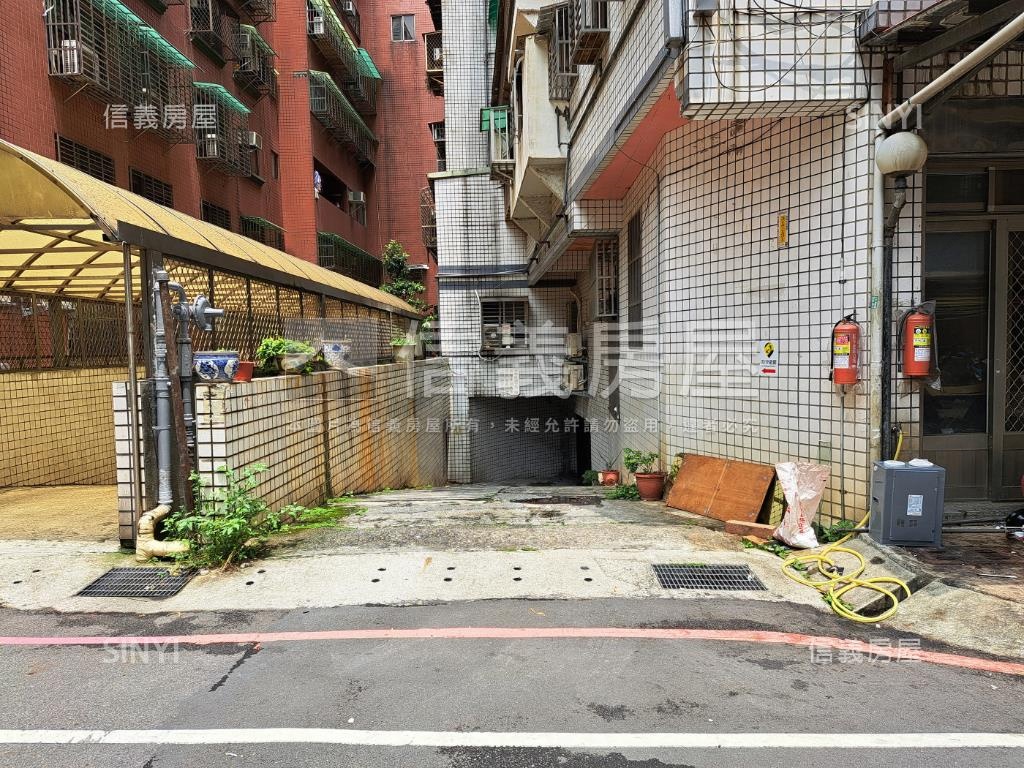 長安金城社區外觀及周邊環境