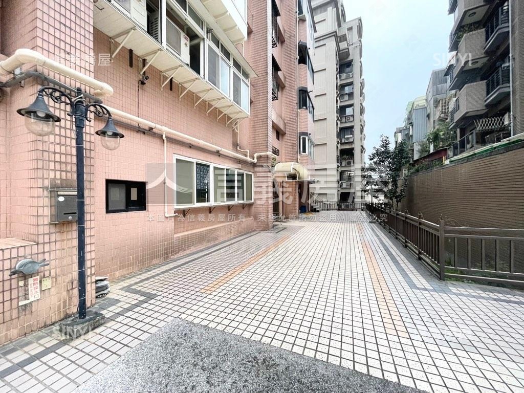 崗山社區社區外觀及周邊環境