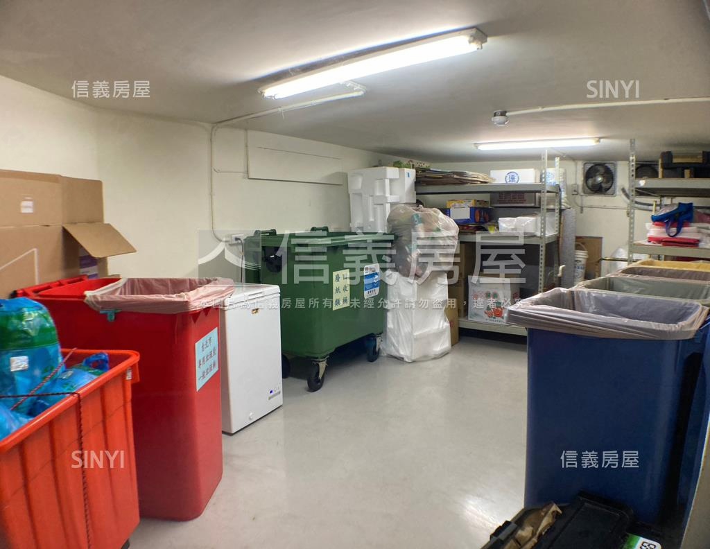 富春山居社區外觀及周邊環境
