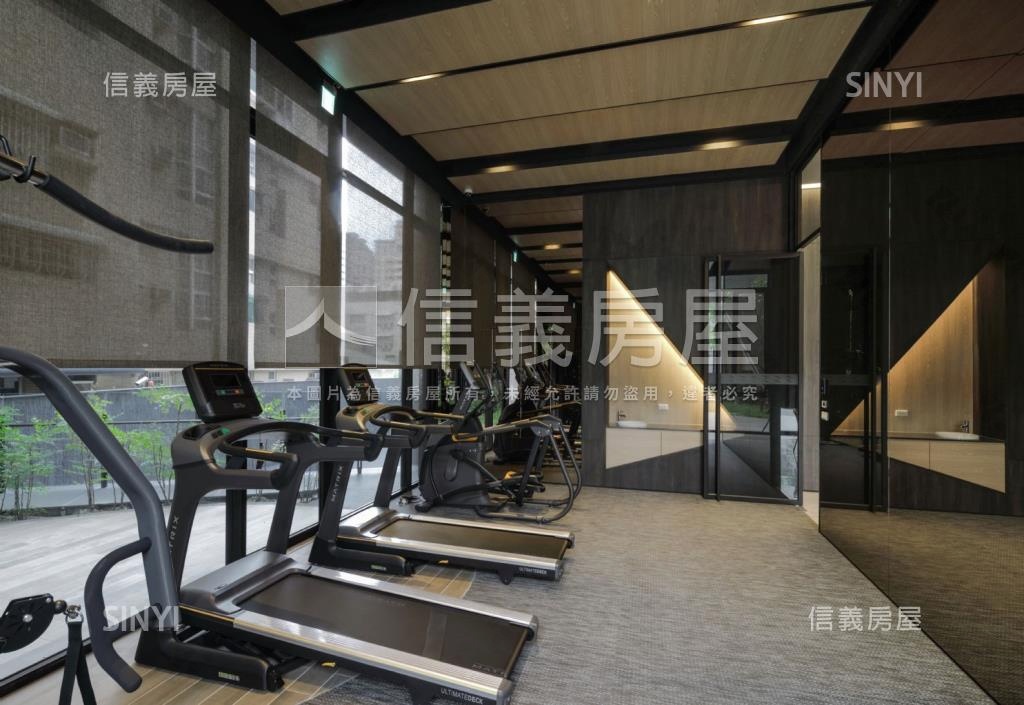 龍舜東越社區外觀及周邊環境