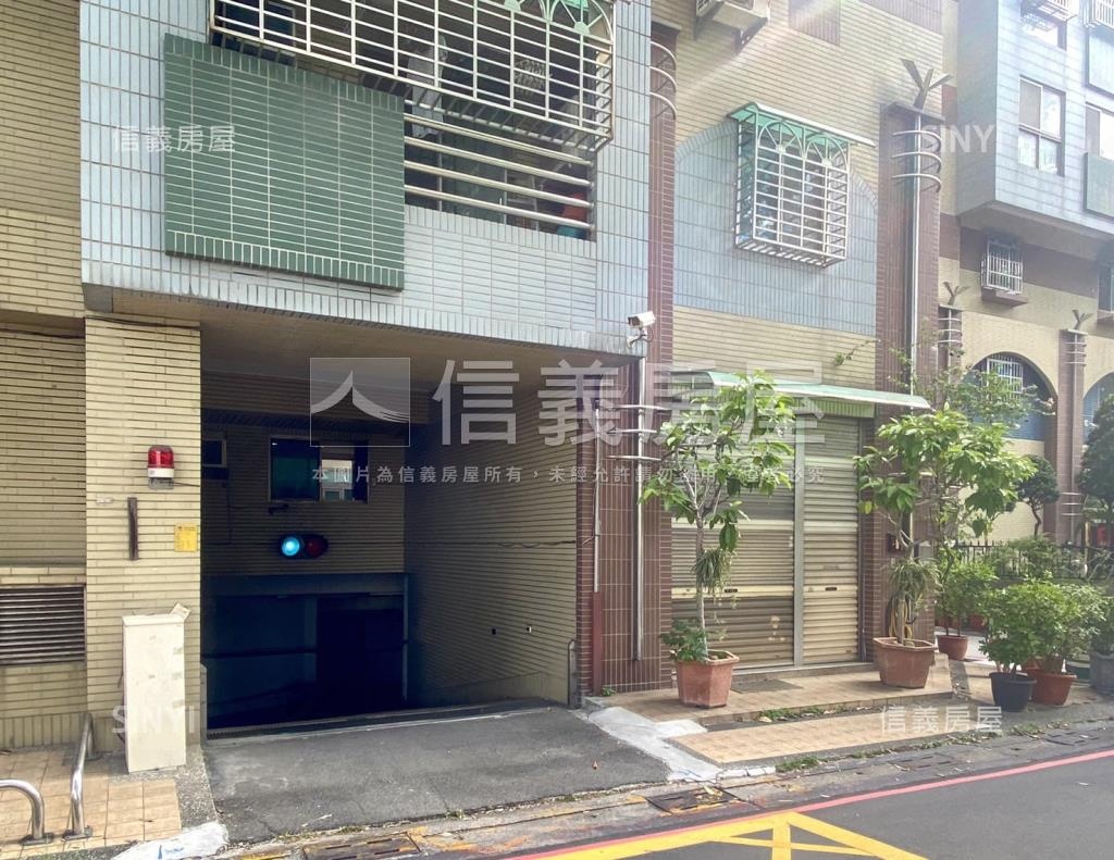 中正公園賞-綠園區社區外觀及周邊環境
