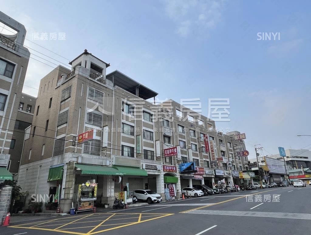 鄉林桂冠D區社區外觀及周邊環境