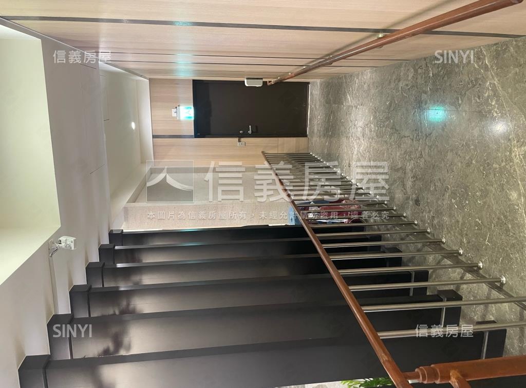 花漾湖社區外觀及周邊環境
