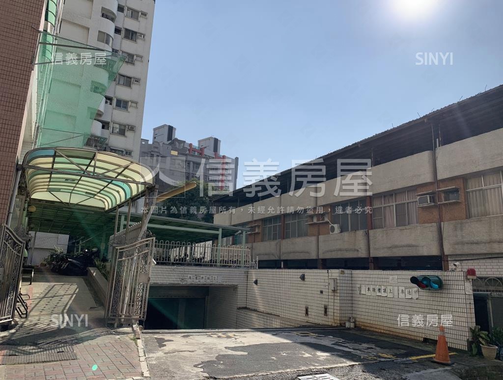 王牌大樓社區外觀及周邊環境