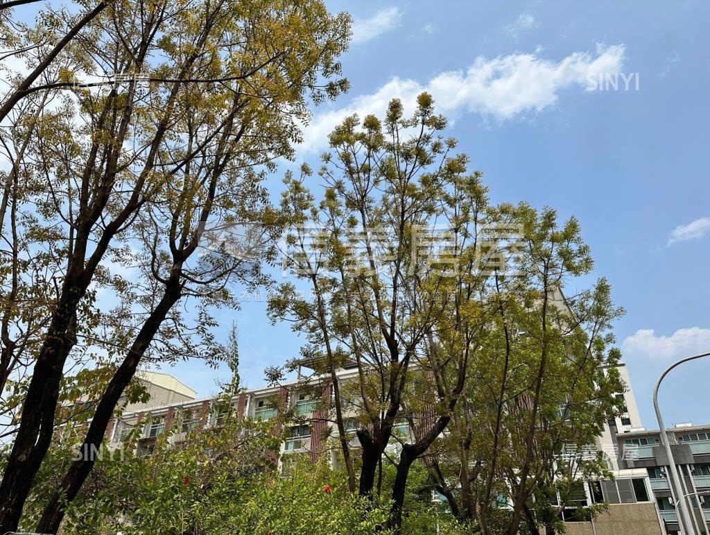 明大微風公園社區外觀及周邊環境