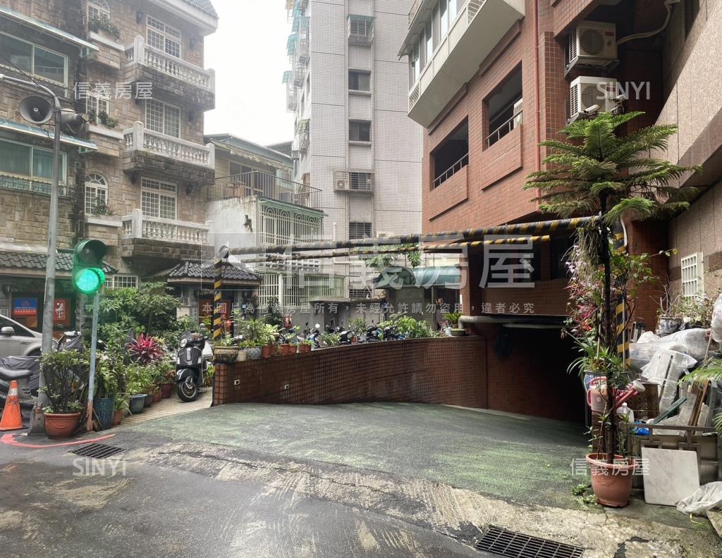 永和晶華社區外觀及周邊環境