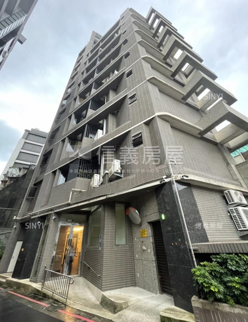 萬家春社區外觀及周邊環境