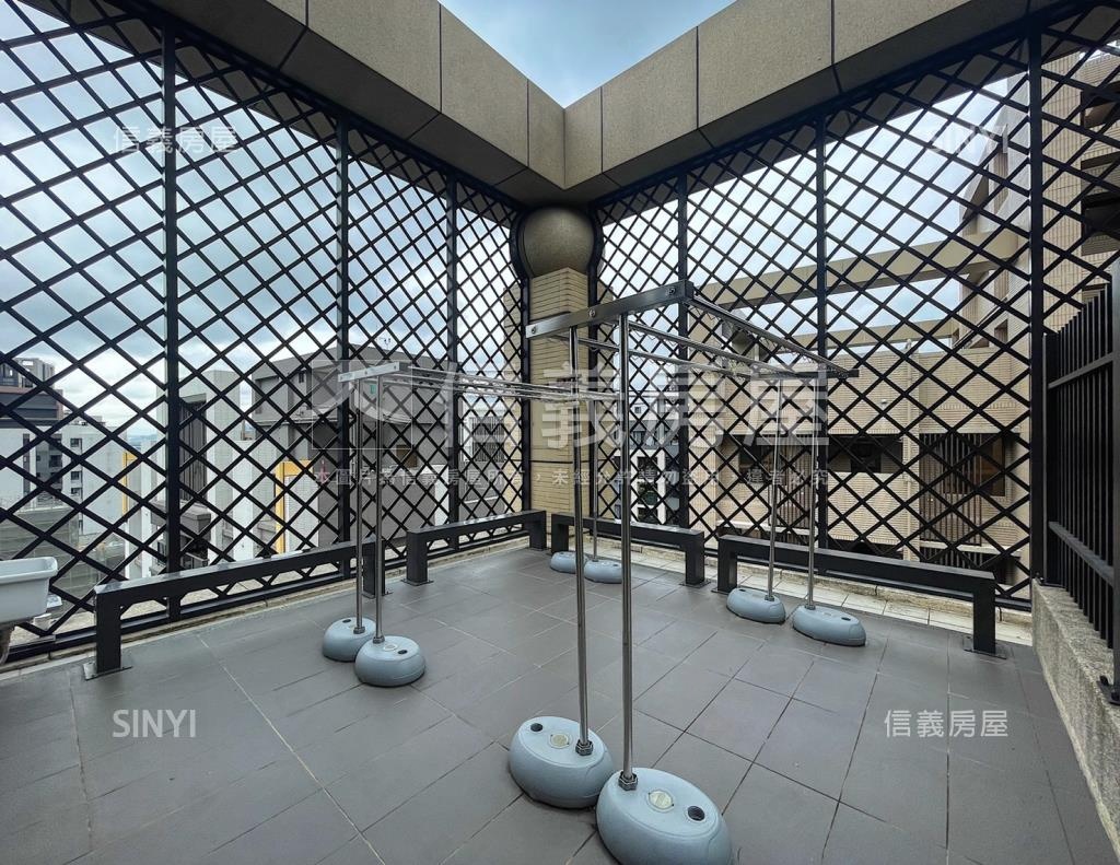 文心奕奕社區外觀及周邊環境