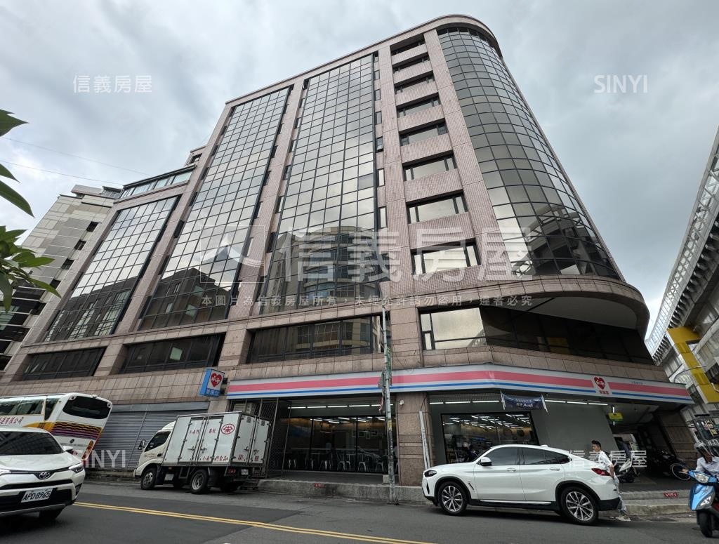 芝加哥財經廣場社區外觀及周邊環境