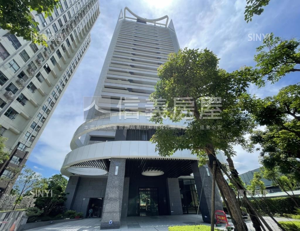 左岸之王社區外觀及周邊環境