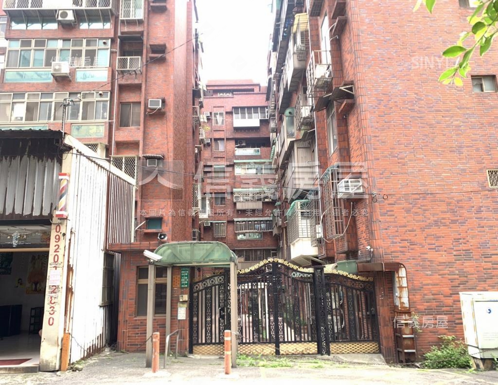 法拉麗社區外觀及周邊環境