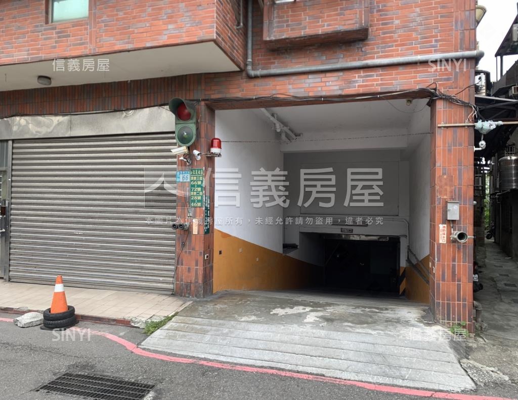 法拉麗社區外觀及周邊環境
