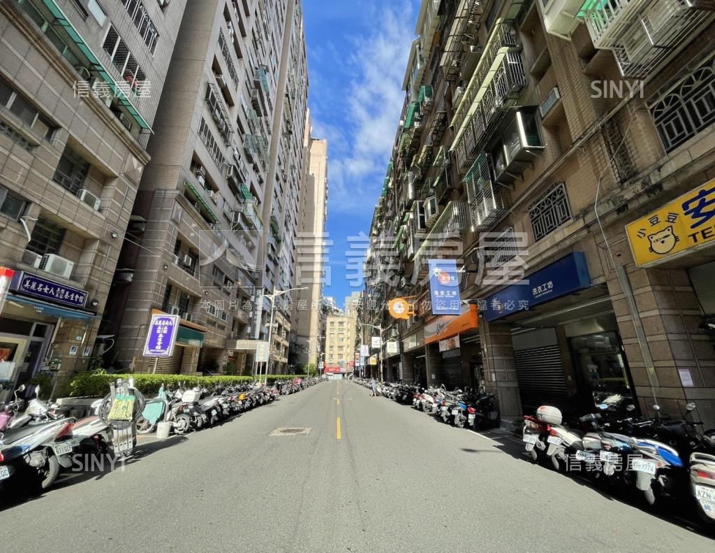 冠德住易B社區外觀及周邊環境