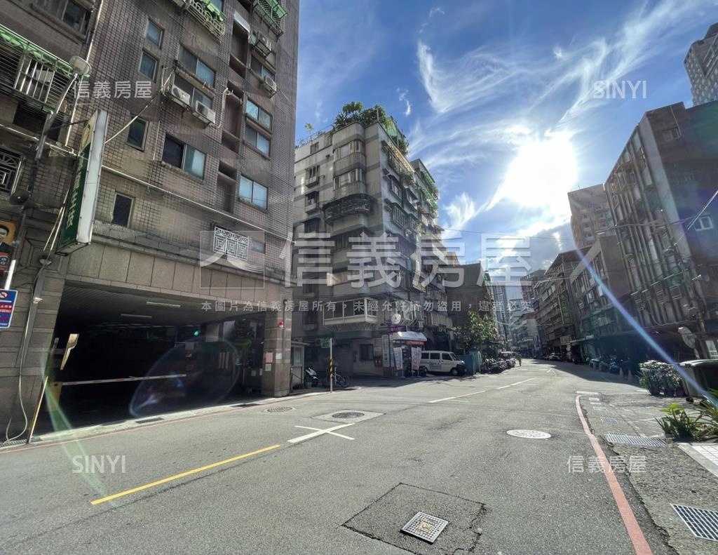 冠德住易B社區外觀及周邊環境