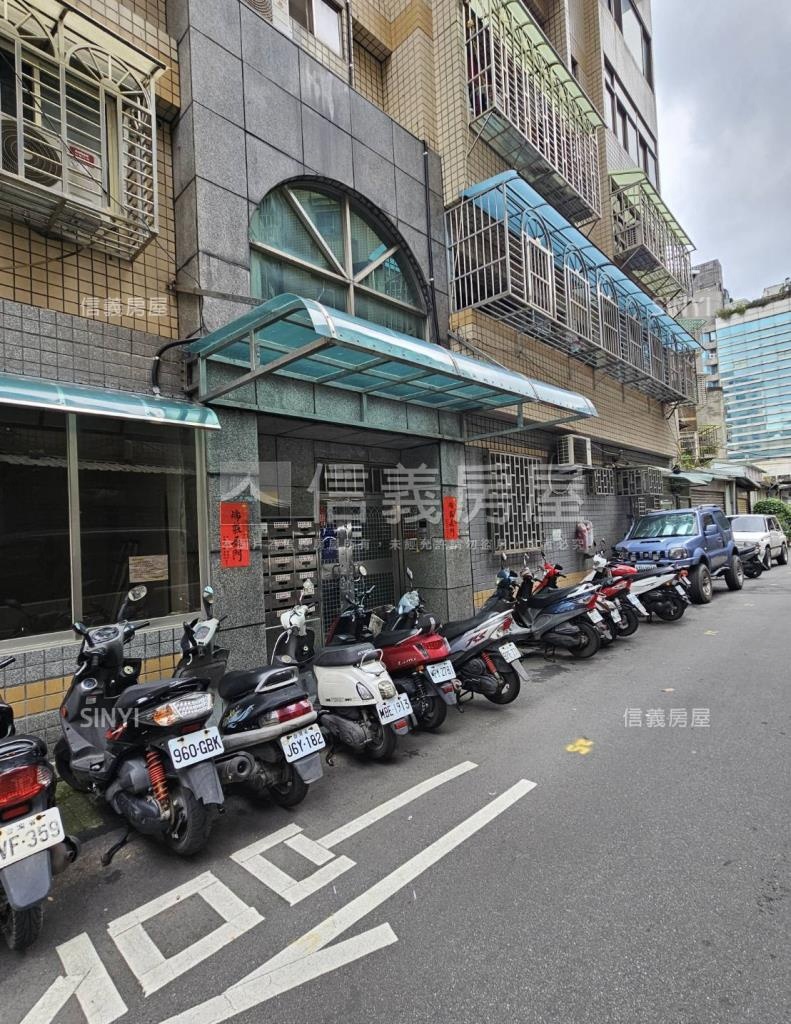 中正御品NO.10社區外觀及周邊環境