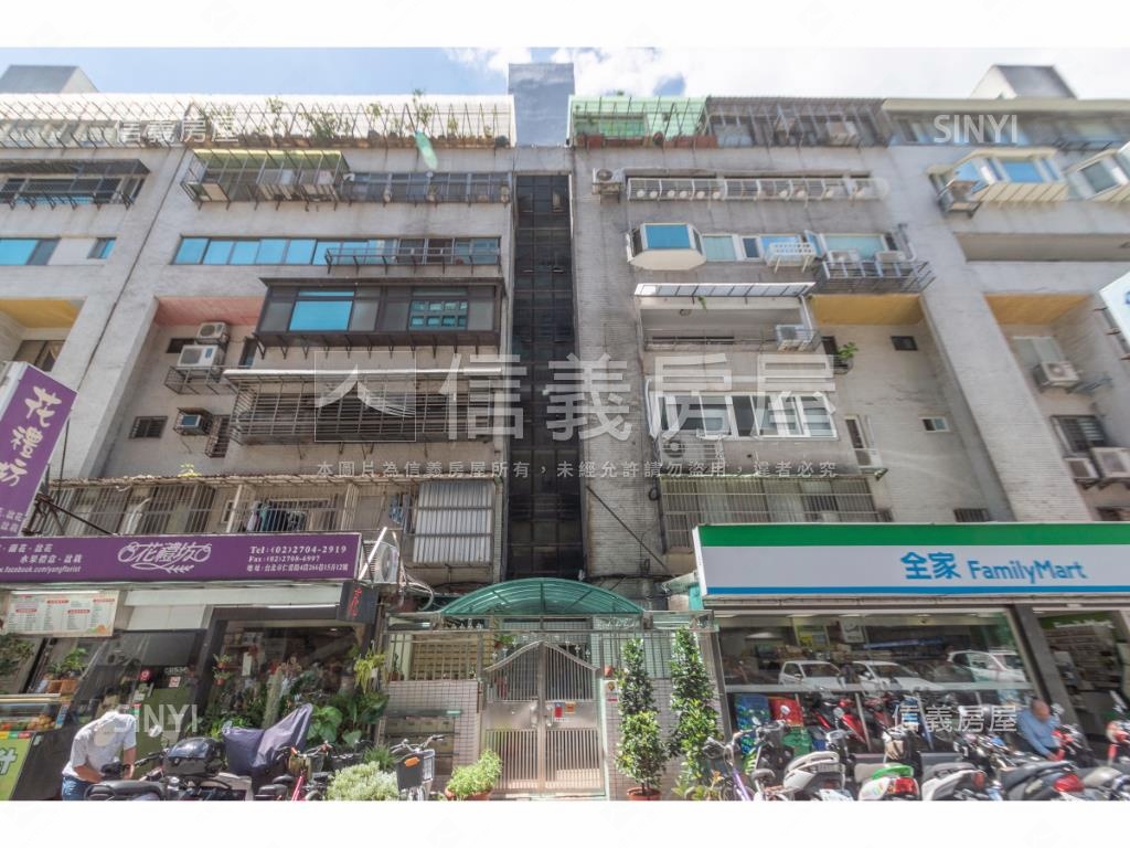 國泰仁愛大廈-E棟社區外觀及周邊環境