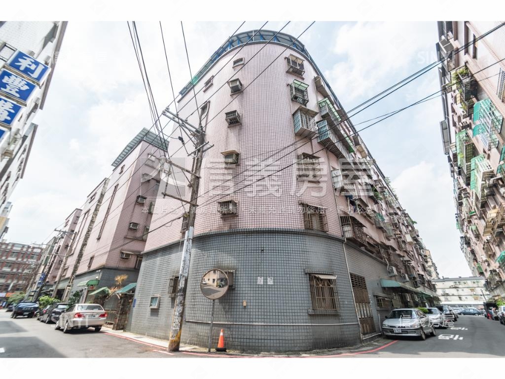 龍鳳京城社區外觀及周邊環境