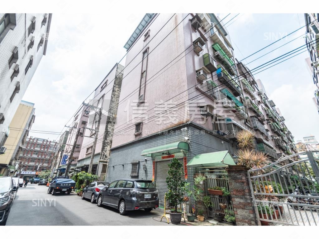龍鳳京城社區外觀及周邊環境