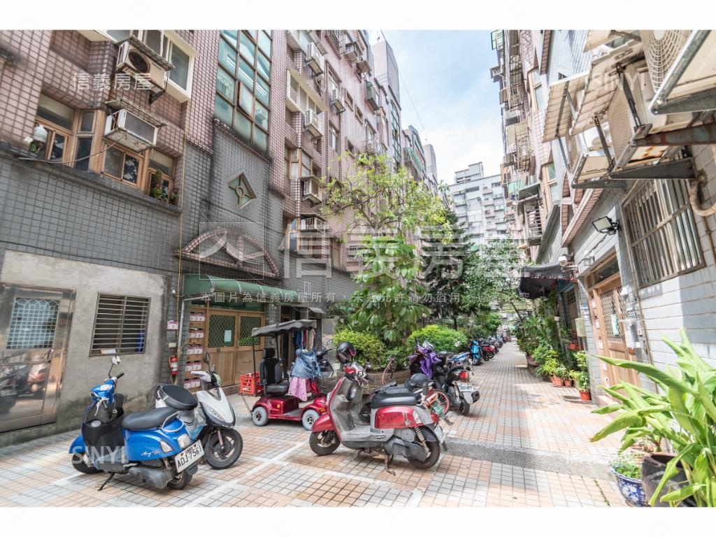 龍鳳京城社區外觀及周邊環境