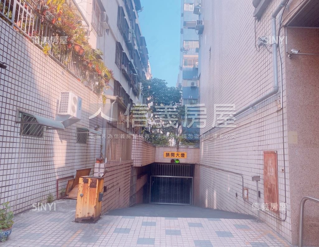 海拔4815社區外觀及周邊環境