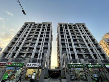 勤樸天逸