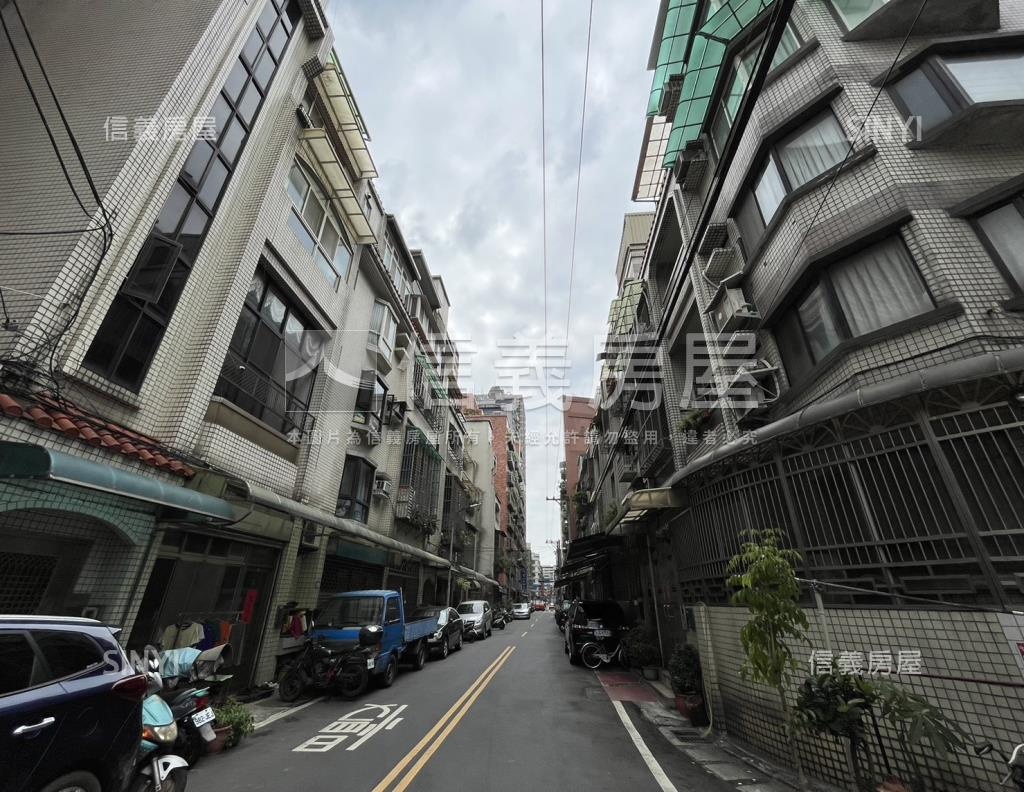 新海路72巷41-51號公寓社區外觀及周邊環境