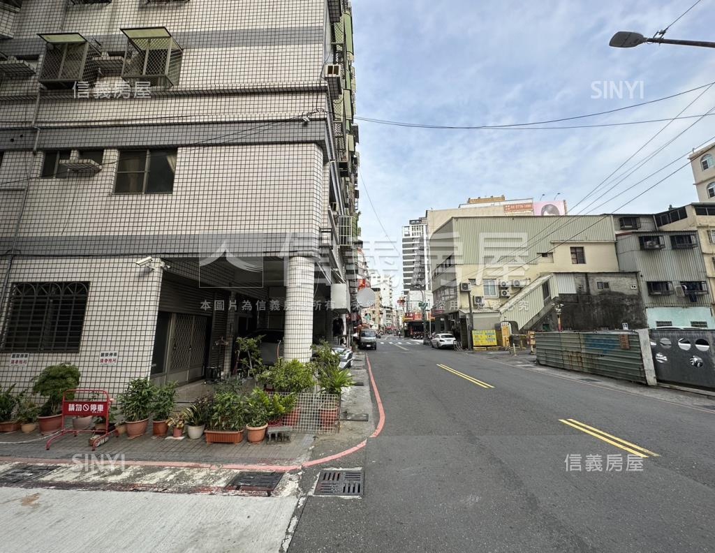 建民路122-128號華廈社區外觀及周邊環境