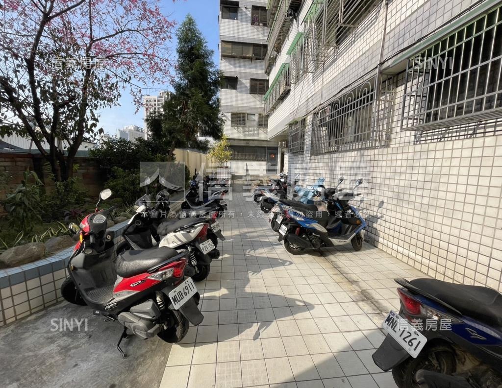 太平江山社區外觀及周邊環境