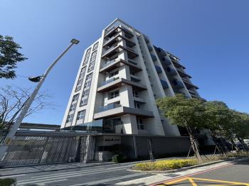 首泰三陽