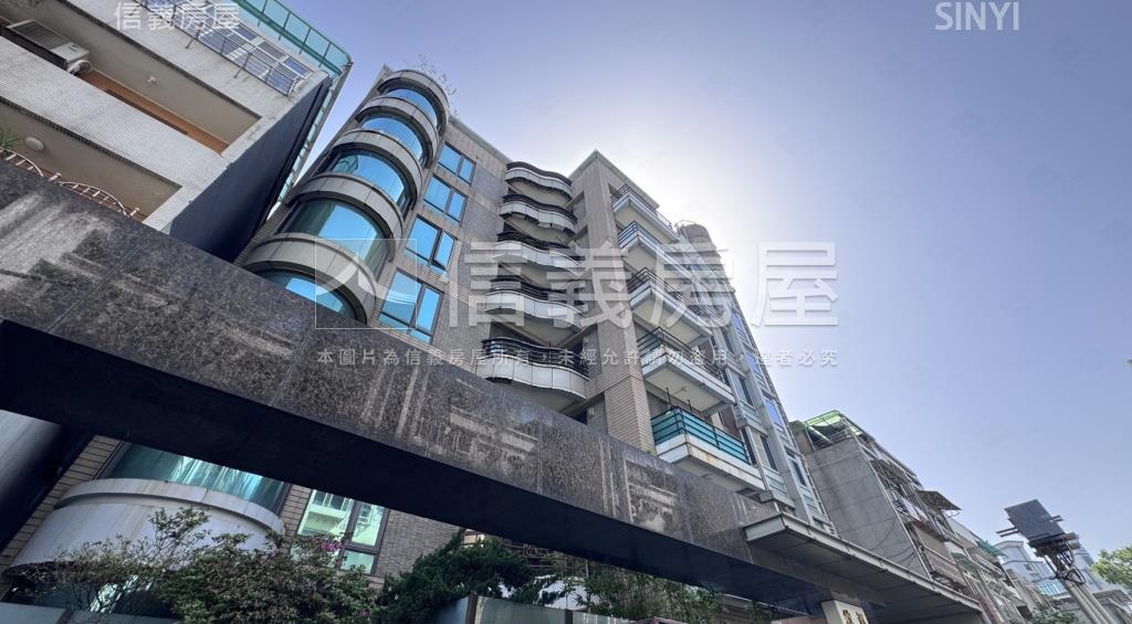 溫泉尊邸社區外觀及周邊環境