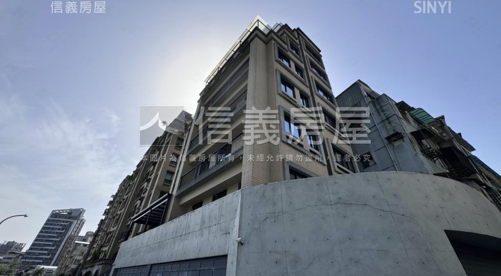 綠波廊二期社區外觀及周邊環境