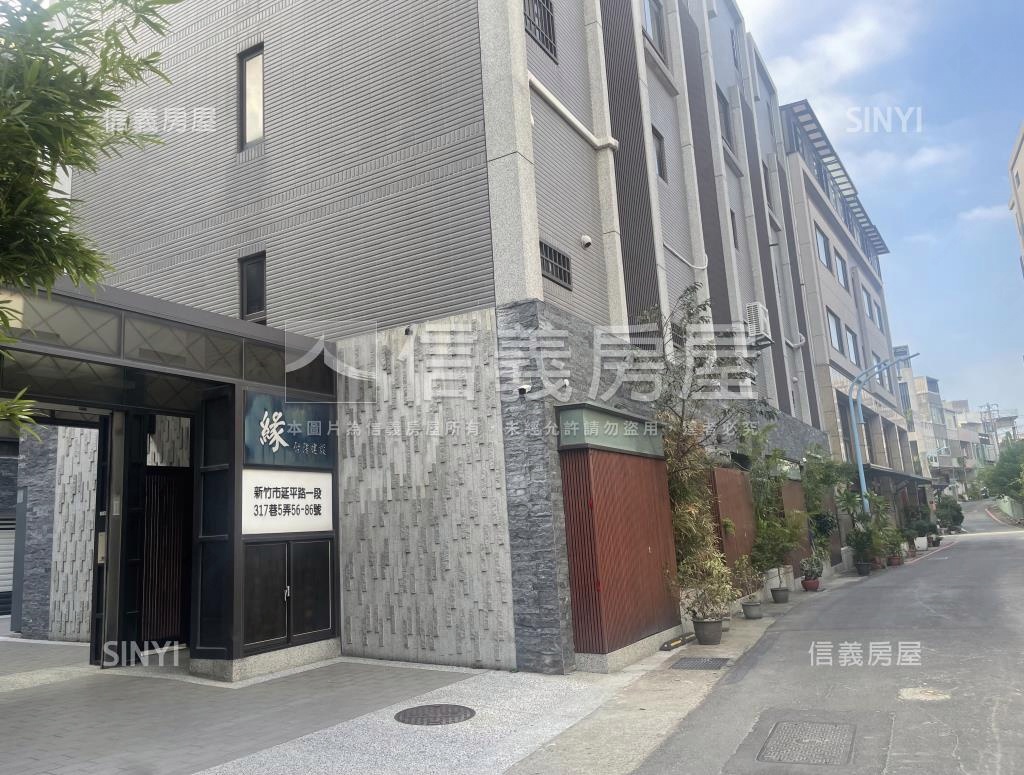 啟隆緣社區外觀及周邊環境
