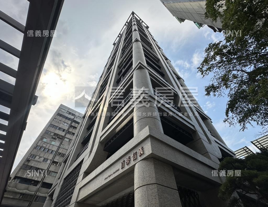首泰信義社區外觀及周邊環境