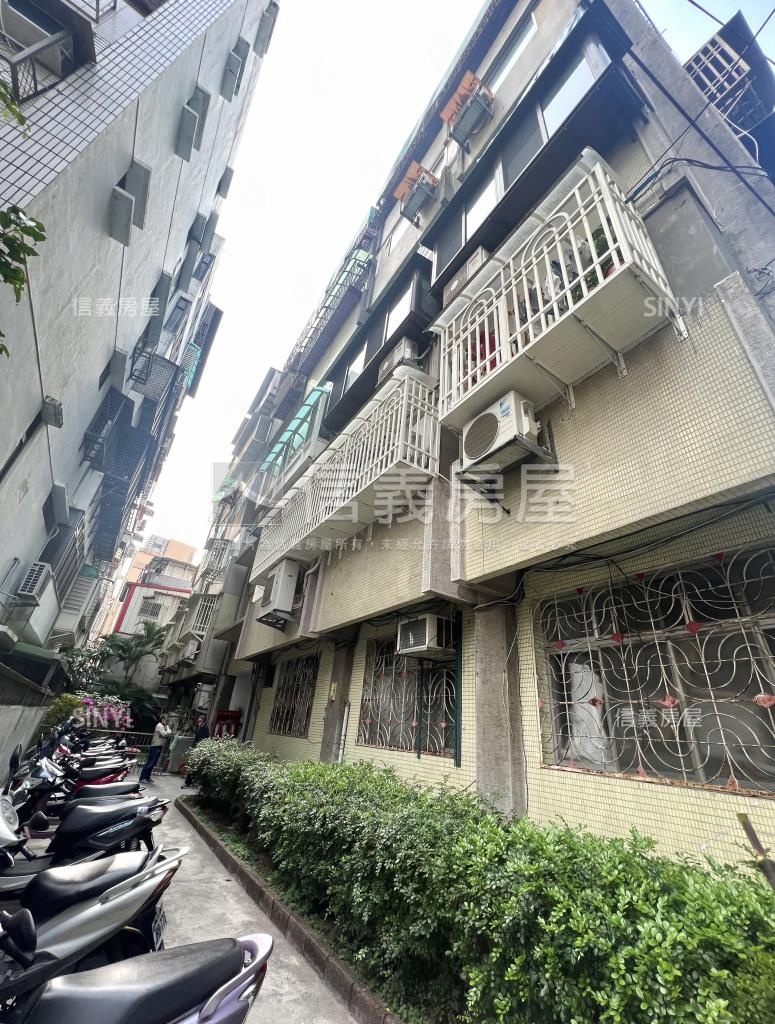 慈雲大廈社區外觀及周邊環境