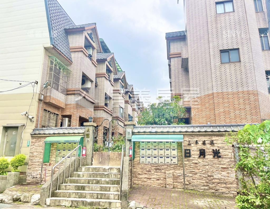 日月光社區外觀及周邊環境
