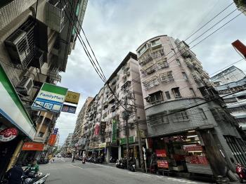 汐止國宅前棟