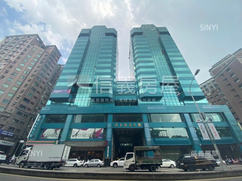 慶禾財經大樓社區外觀及周邊環境
