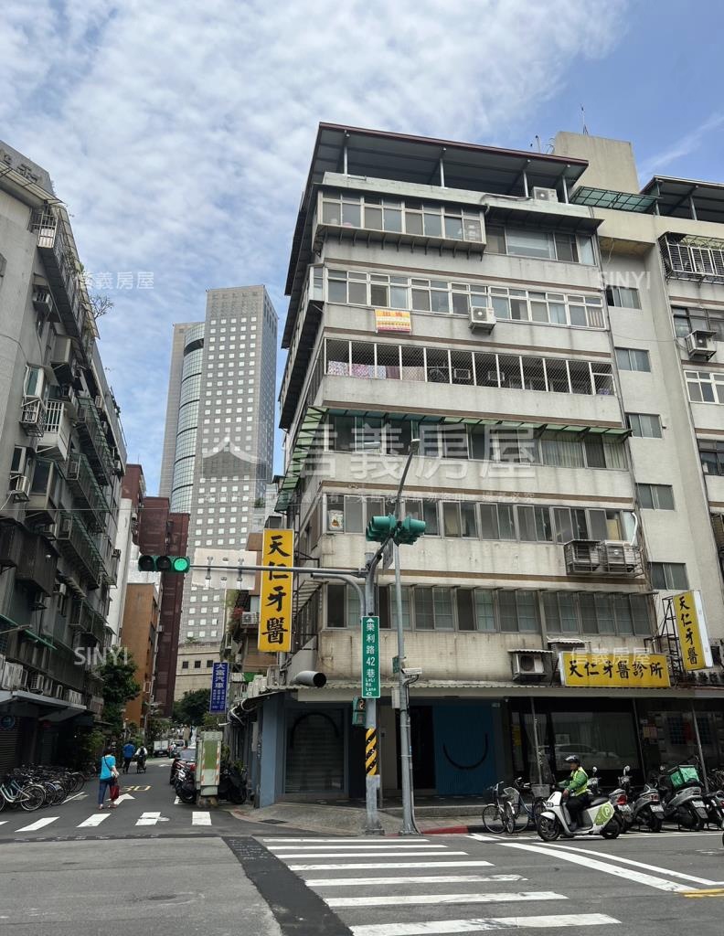 學園華廈社區外觀及周邊環境