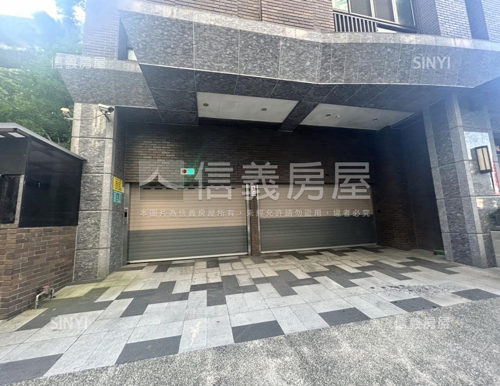 草山社區社區外觀及周邊環境
