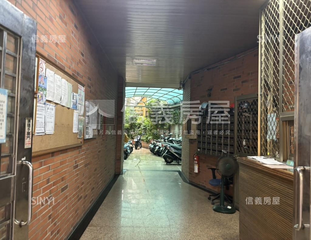 雅軒華廈社區外觀及周邊環境