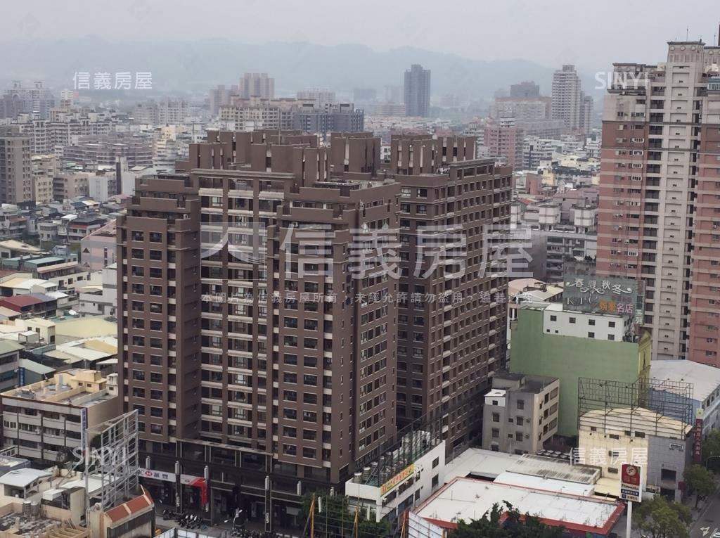 崇德文心柏悅區社區外觀及周邊環境