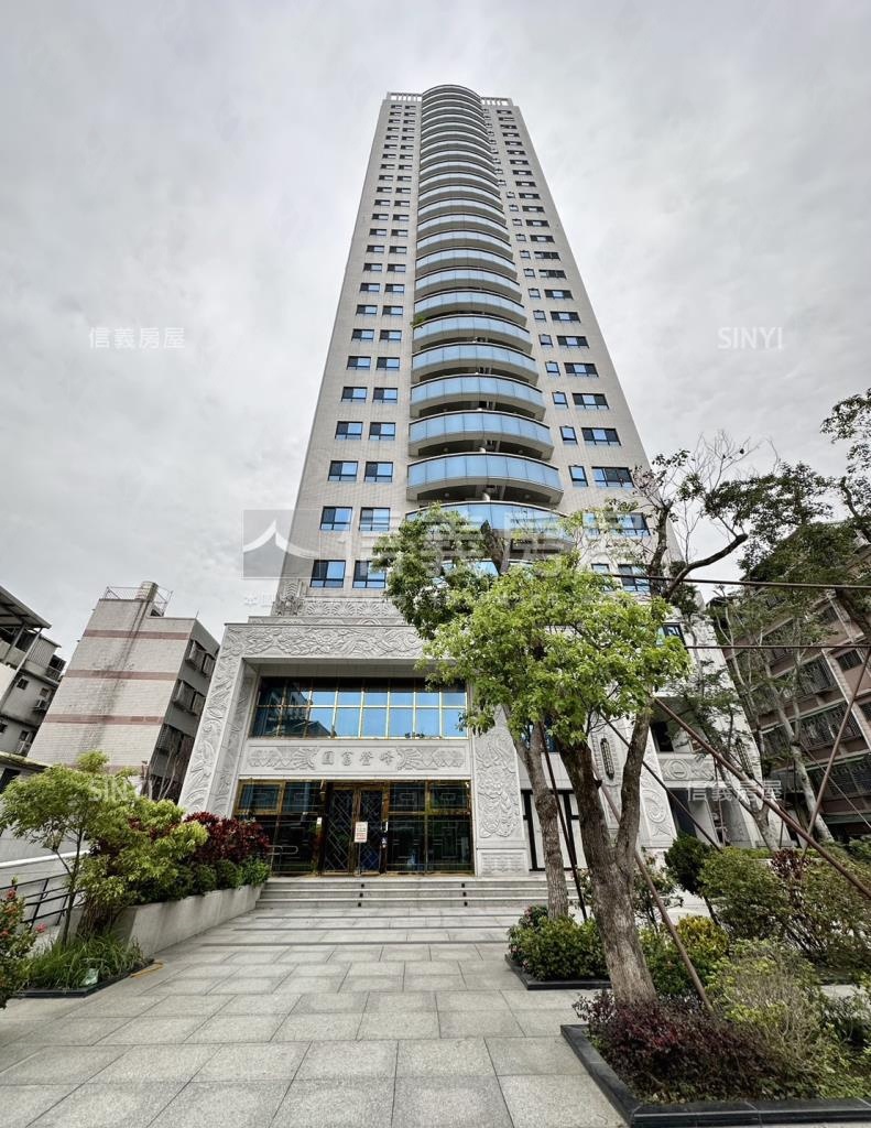 圓富登峰社區外觀及周邊環境