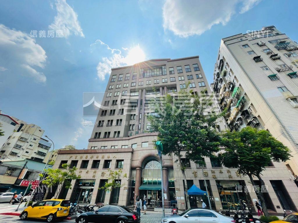 復華建經大樓社區外觀及周邊環境