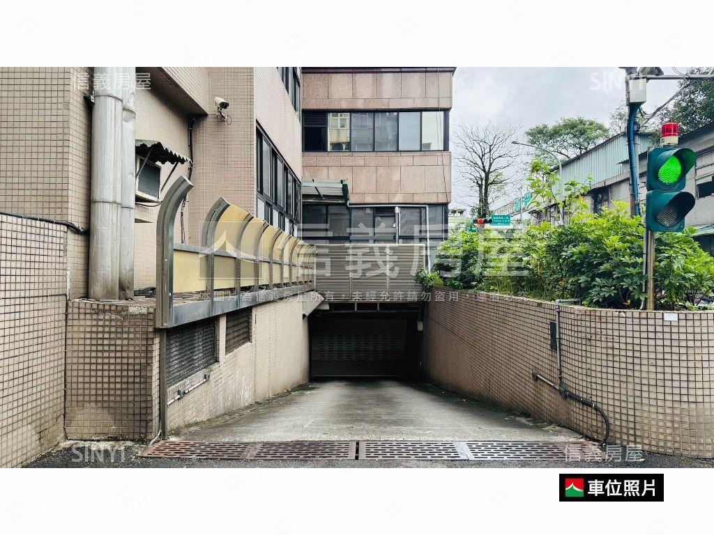 復華建經大樓社區外觀及周邊環境