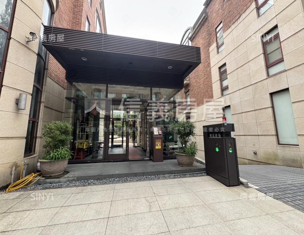 布洛瓦城社區外觀及周邊環境