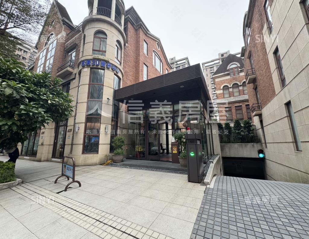 布洛瓦城社區外觀及周邊環境