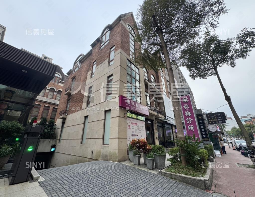 布洛瓦城社區外觀及周邊環境